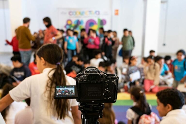 V Feria Coolectiva 2026 en el Hogar Virgen de los Reyes